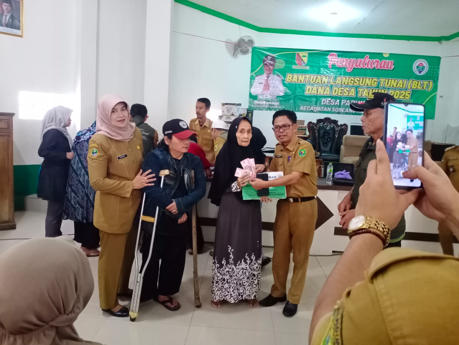 kecamatan-soreang-laksanakan-monitoring-penyaluran-blt-dana-desa-di-desa-parungserab