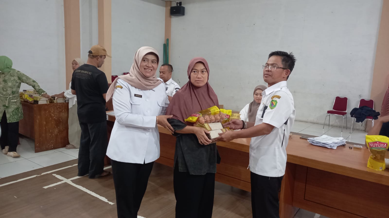 kecamatan-soreang-salurkan-bantuan-cppd-untuk-keluarga-risiko-stunting
