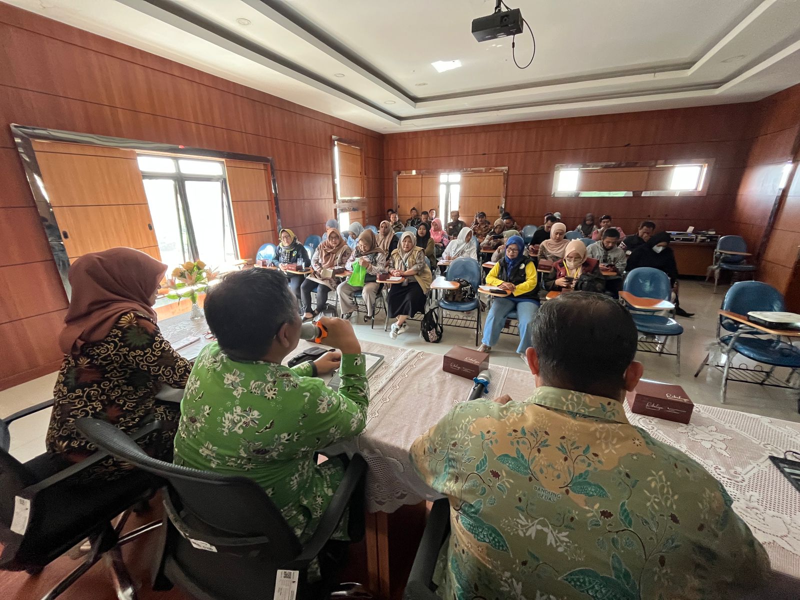 rapat-teknis-verifikasi-dan-reaktivasi-data-bnba-pbi-jk-nonaktif-digelar-di-kecamatan-soreang