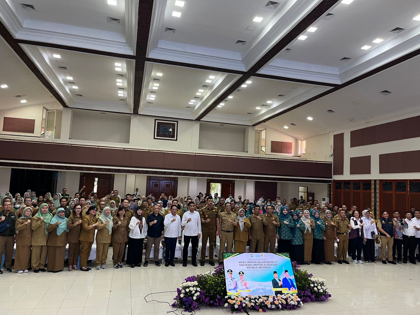 kunjungan-kerja-wakil-menteri-dalam-negeri-dan-wakil-menteri-kesehatan-dalam-rangka-memperkuat-komitmen-percepatan-penanggulangan-tuberkulosis-tbc