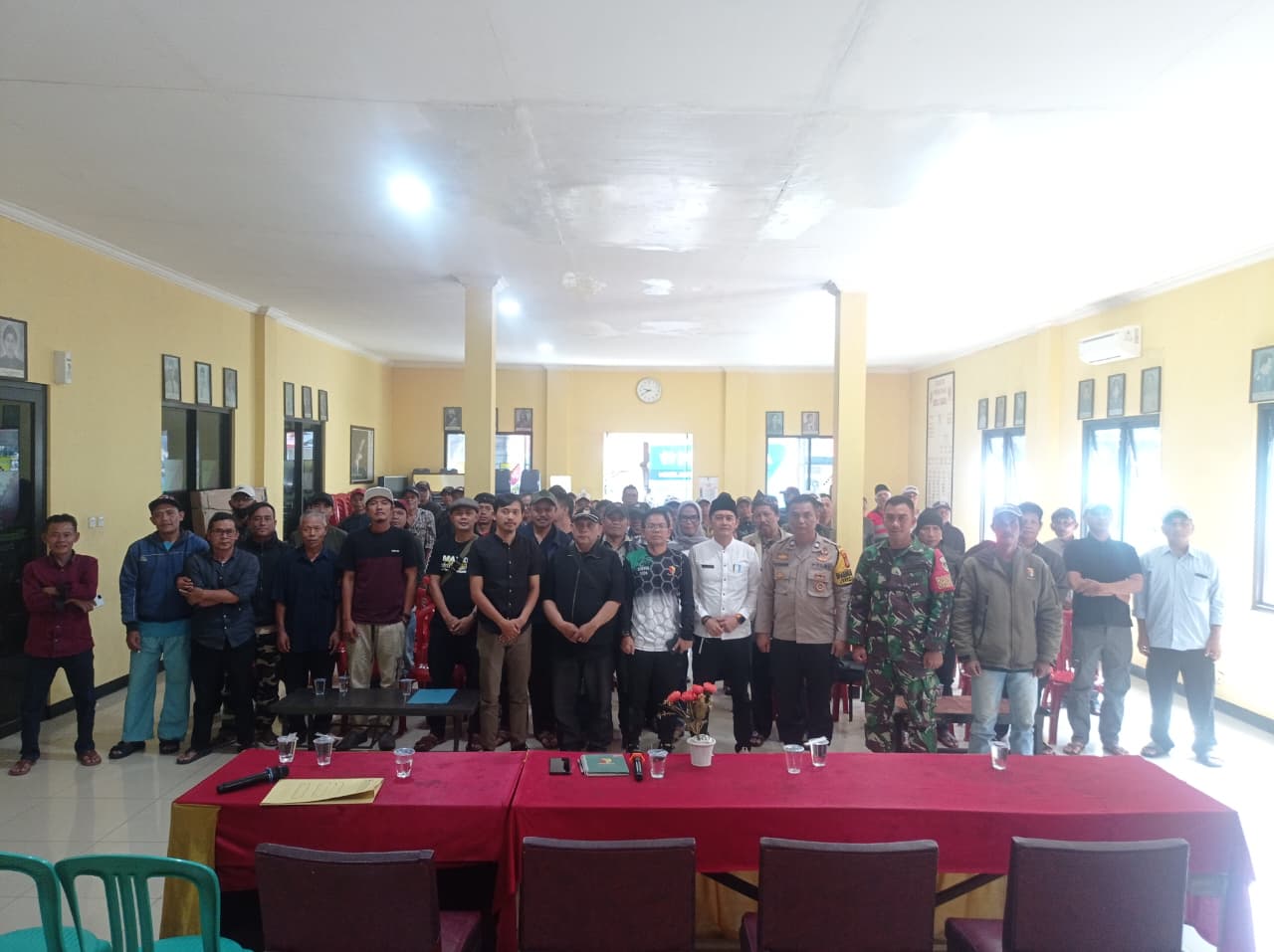 penyaluran-insentif-rt-rw-desa-sadu