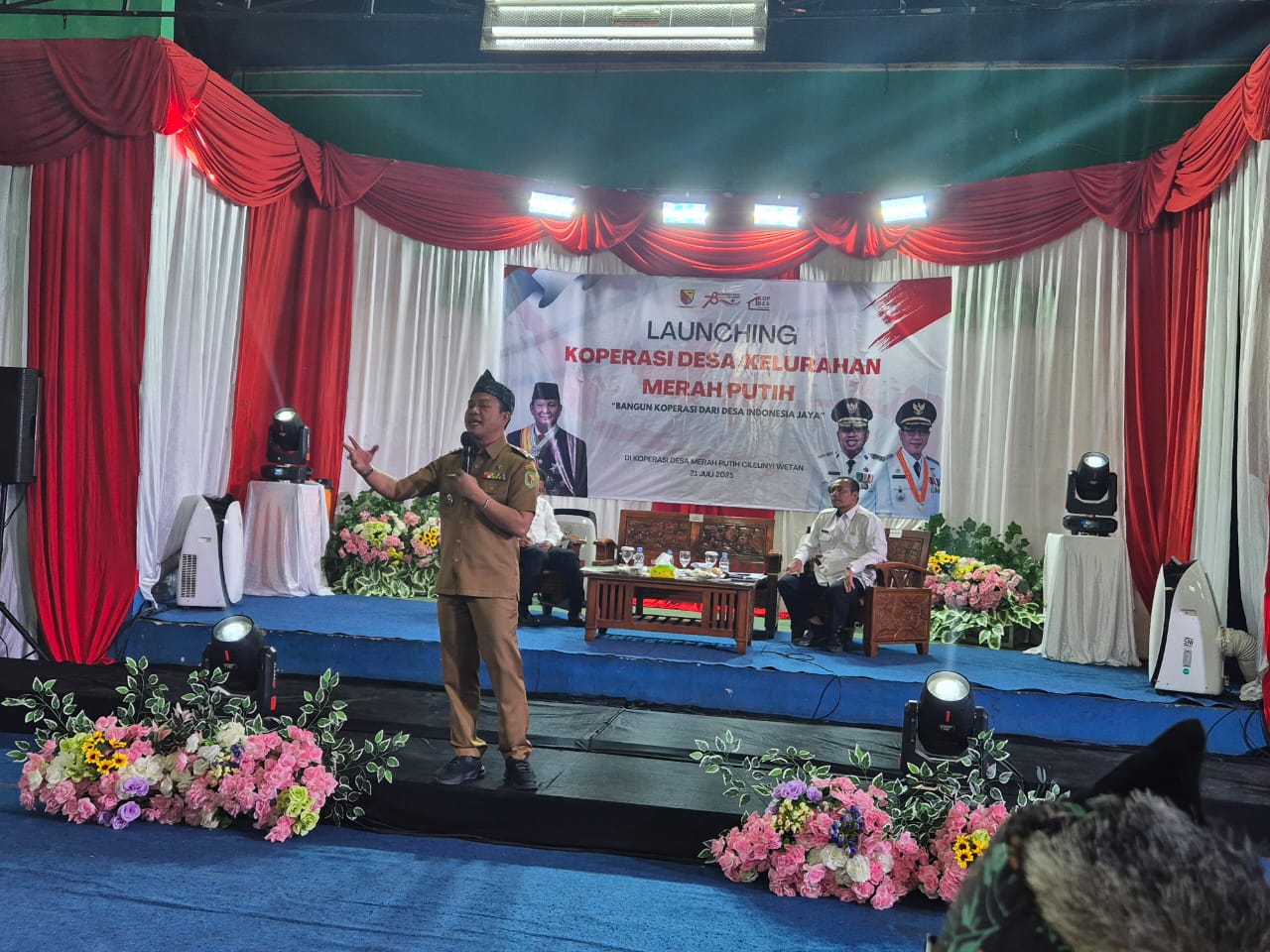 camat-soreang-hadiri-launching-koperasi-desa-kelurahan-merah-putih-di-gor-desa-cileunyi-wetan